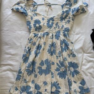 Floral Blue and White Dress. Never been worn in perfect condition. size small